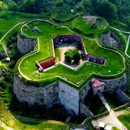 U Podnoza Gor Sowich Apartman *